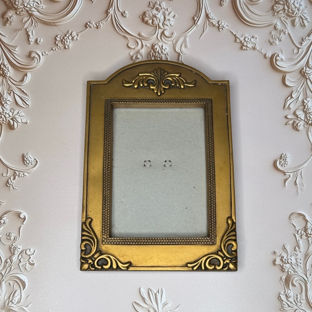 Vintage Gold Ornate Picture Frame